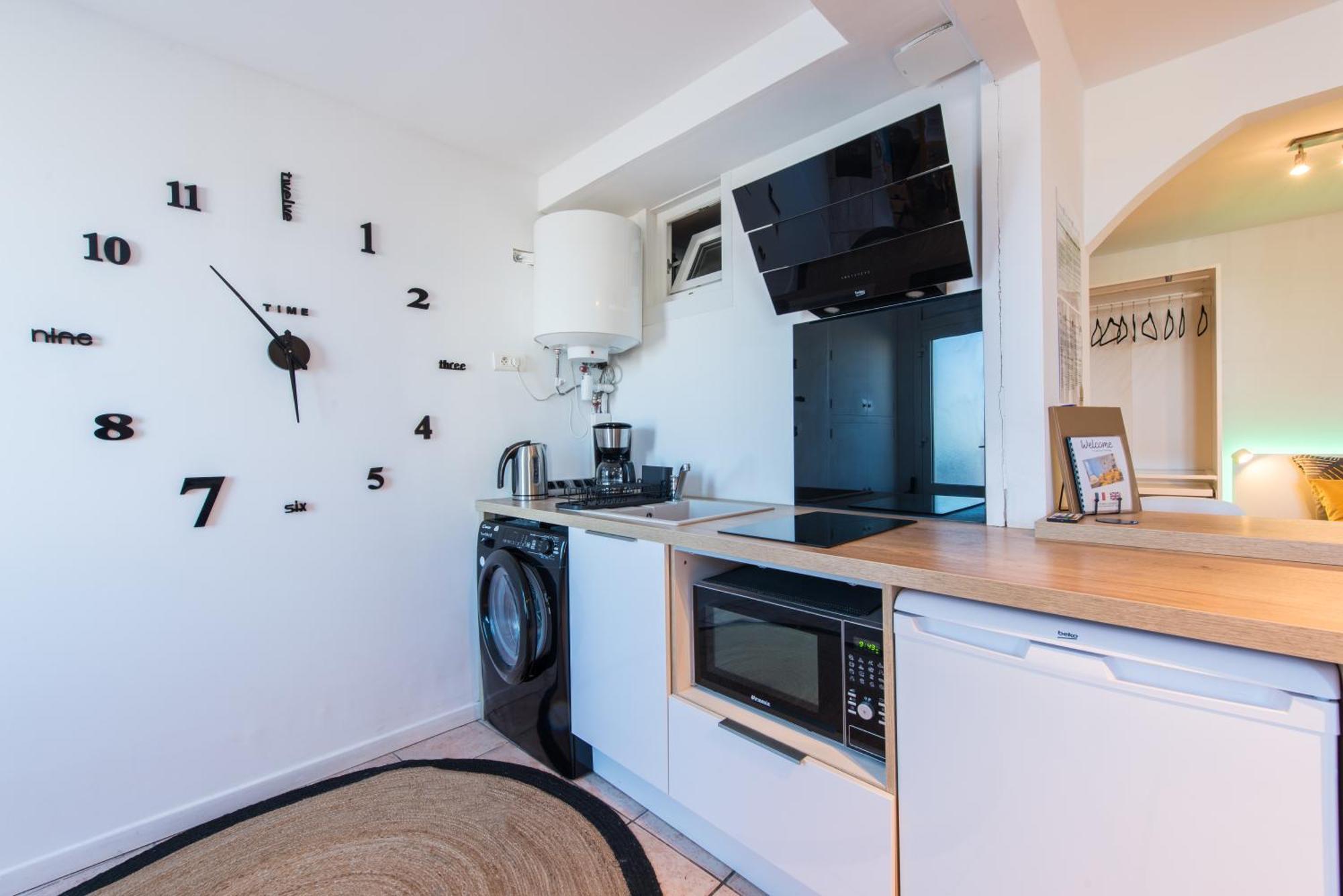 Beautiful Renovated Studio With View- Old Hyères Eksteriør bilde